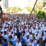 Shows católicos e 1.300 metros de tapetes arrastam milhares na Capital no feriadão de Corpus Christi