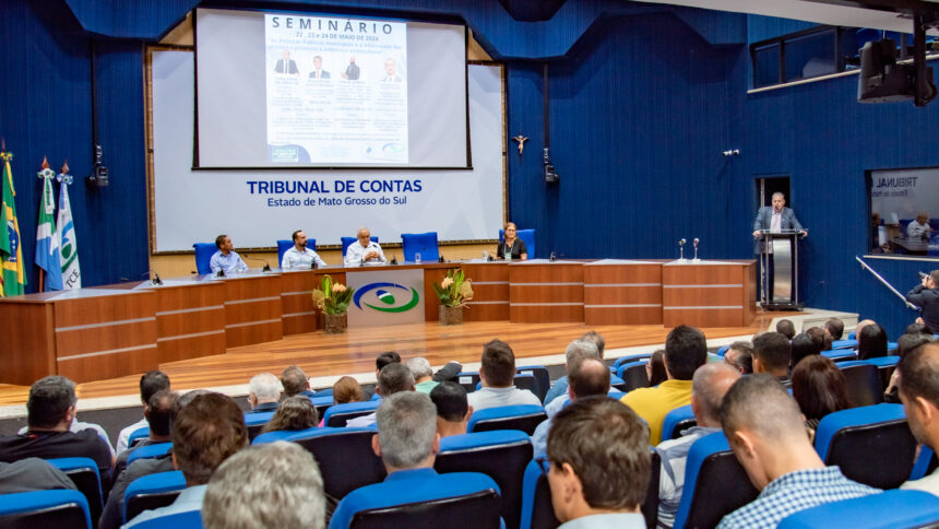 Vereadores de todo o Estado discutem políticas públicas para a primeira infância