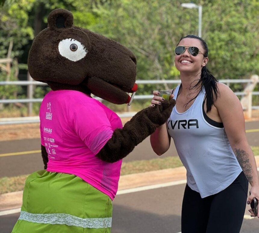 Águas disponibiliza água gelada e “chuveirão” para refrescar atletas na Maratona de CG