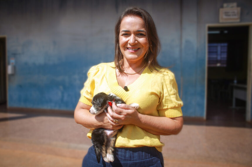 Adriane lembra que inovou ao criar a primeira unidade pública para atender cães e gatos