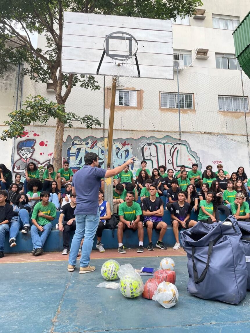 “Só poderemos transformar a educação em CG com o apoio do servidor”, diz Beto Pereira