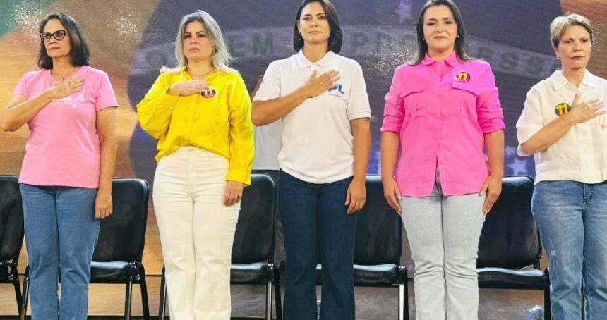 Adriane recebe apoio de Michelle Bolsonaro e lideranças conservadoras em evento com mais de 3 mil pessoas