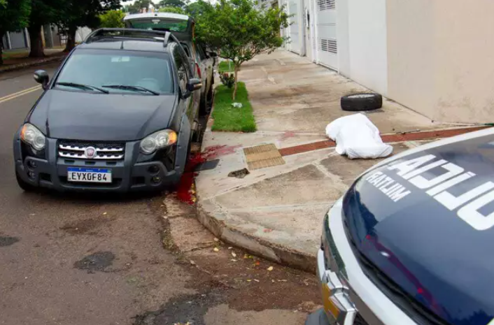 Rapaz morre, após realizar reparo em Fiat Strada e o carro cair em cima dele, na Capital